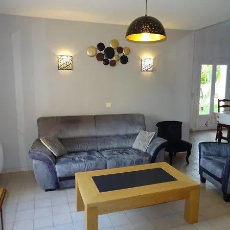 Maison Paisible Avec Jardin, Garage, Wifi, Proche Et Commerces - Fr-1-92-798 Holiday home *