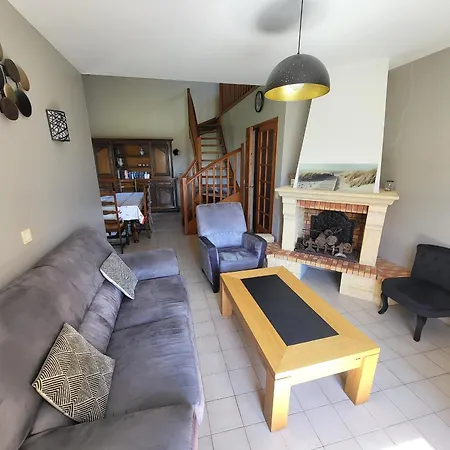 Maison Paisible Avec Jardin, Garage, Wifi, Proche Et Commerces - Fr-1-92-798 * 莱萨布勒-多洛讷