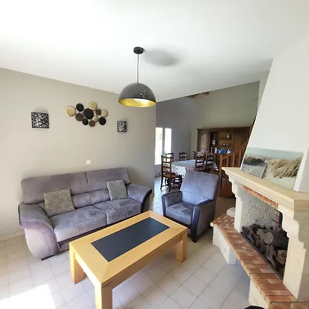 Maison Paisible Avec Jardin, Garage, Wifi, Proche Et Commerces - Fr-1-92-798 Nyaraló